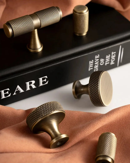 BANBURY Knurled Brass Cabinet & Drawer Knob