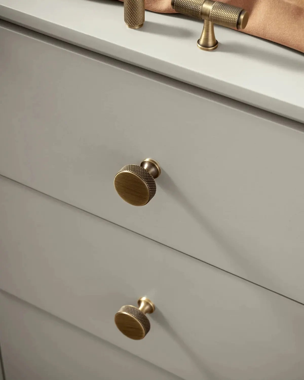 BANBURY Knurled Brass Cabinet & Drawer Knob