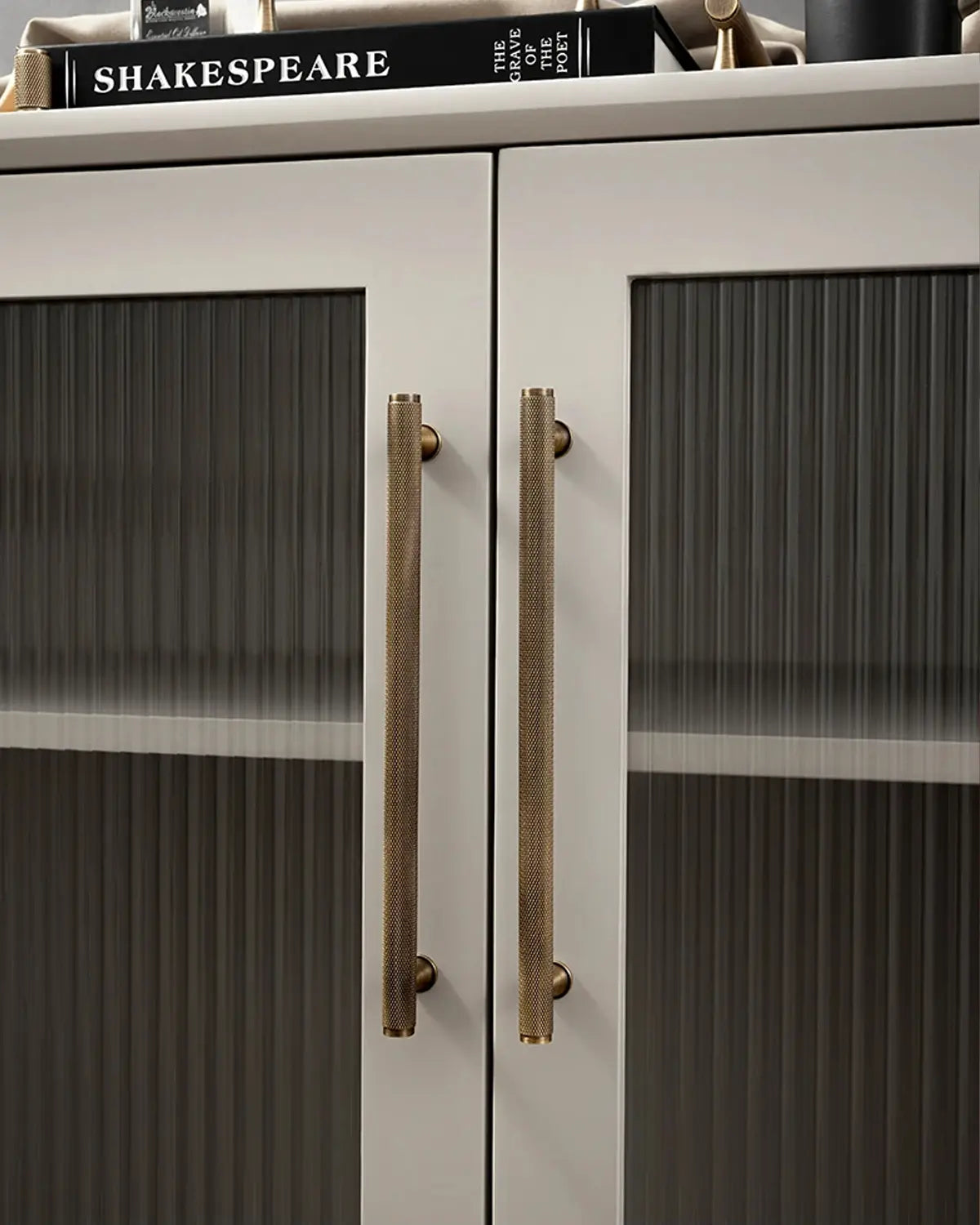 BANBURY Knurled Antique Brass Kitchen & Cabinet Handle
