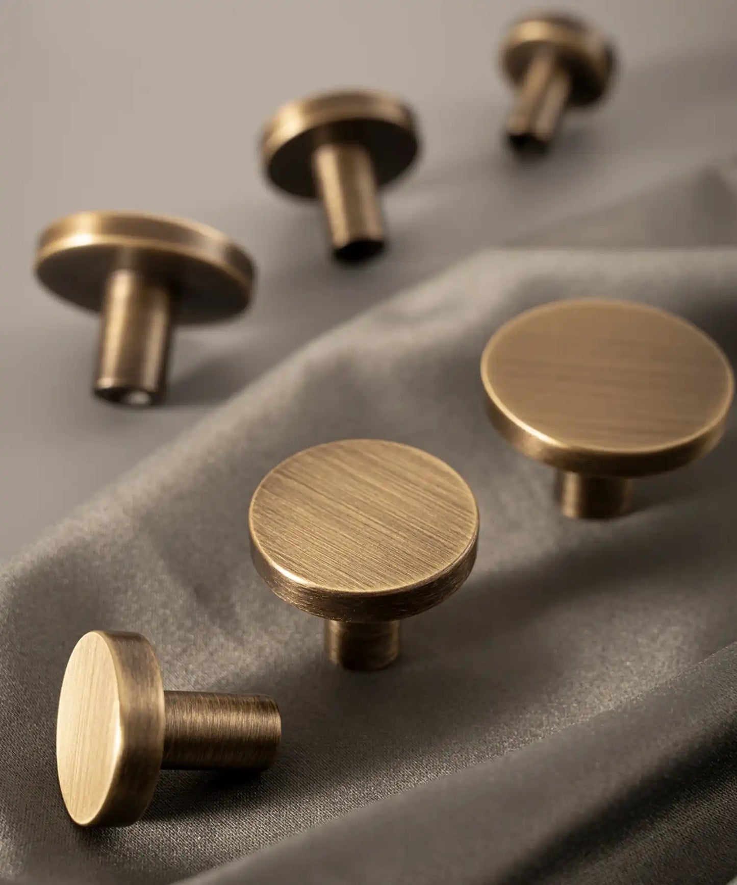 ELDAR Antique Brass Cabinet & Cupboard Knob