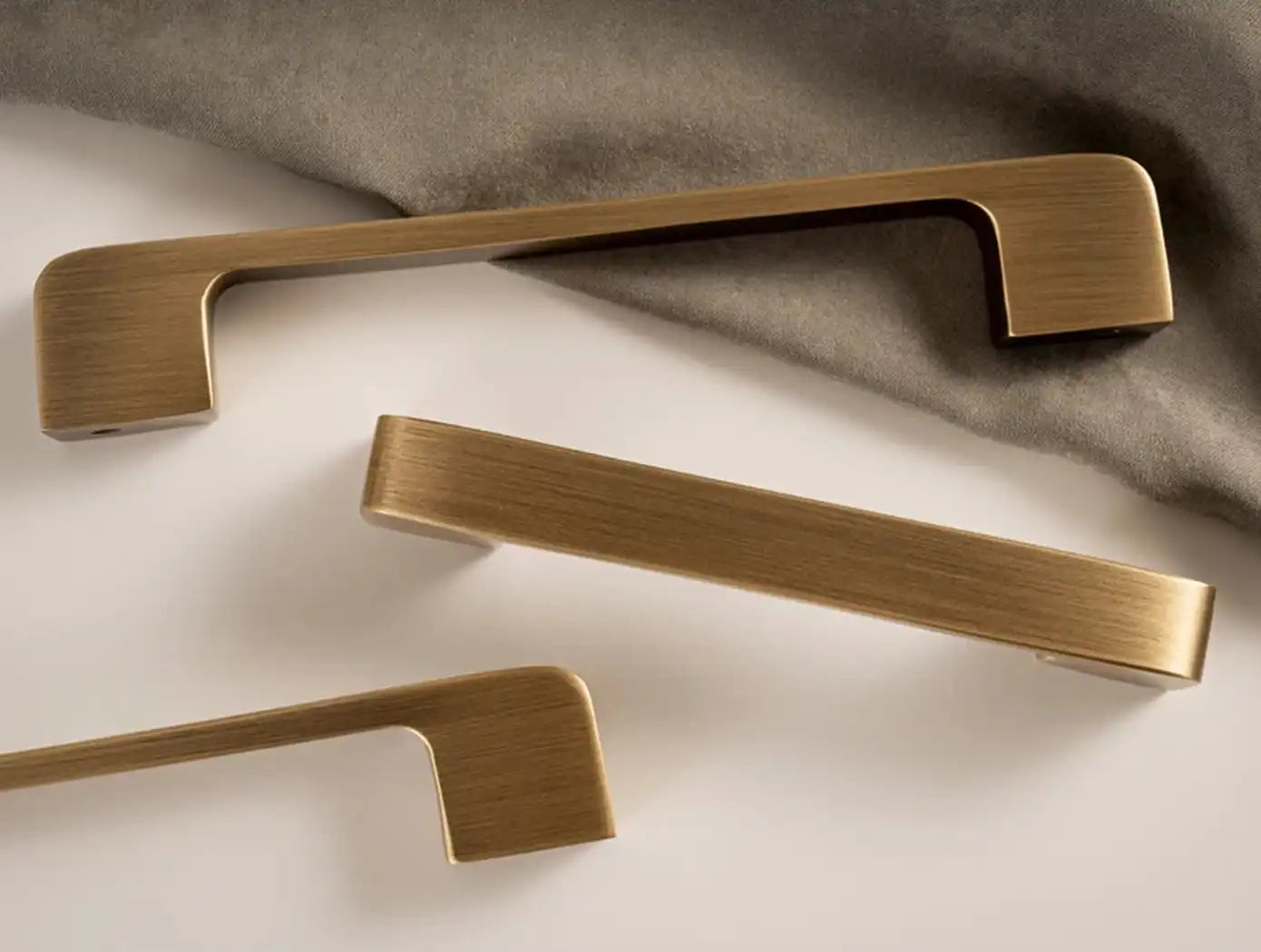 ELDAR Antique Brass Kitchen & Cabinet Handles