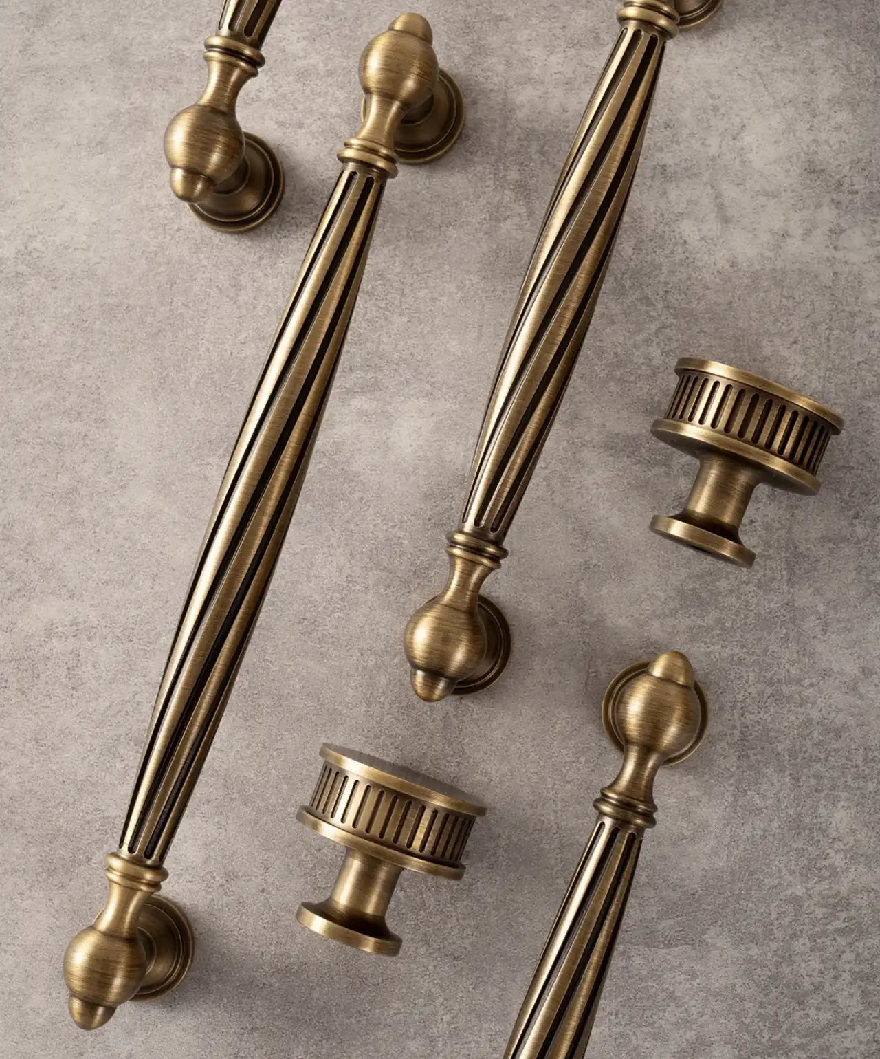 HELGA Antique Brass Kitchen & Cabinet Handles