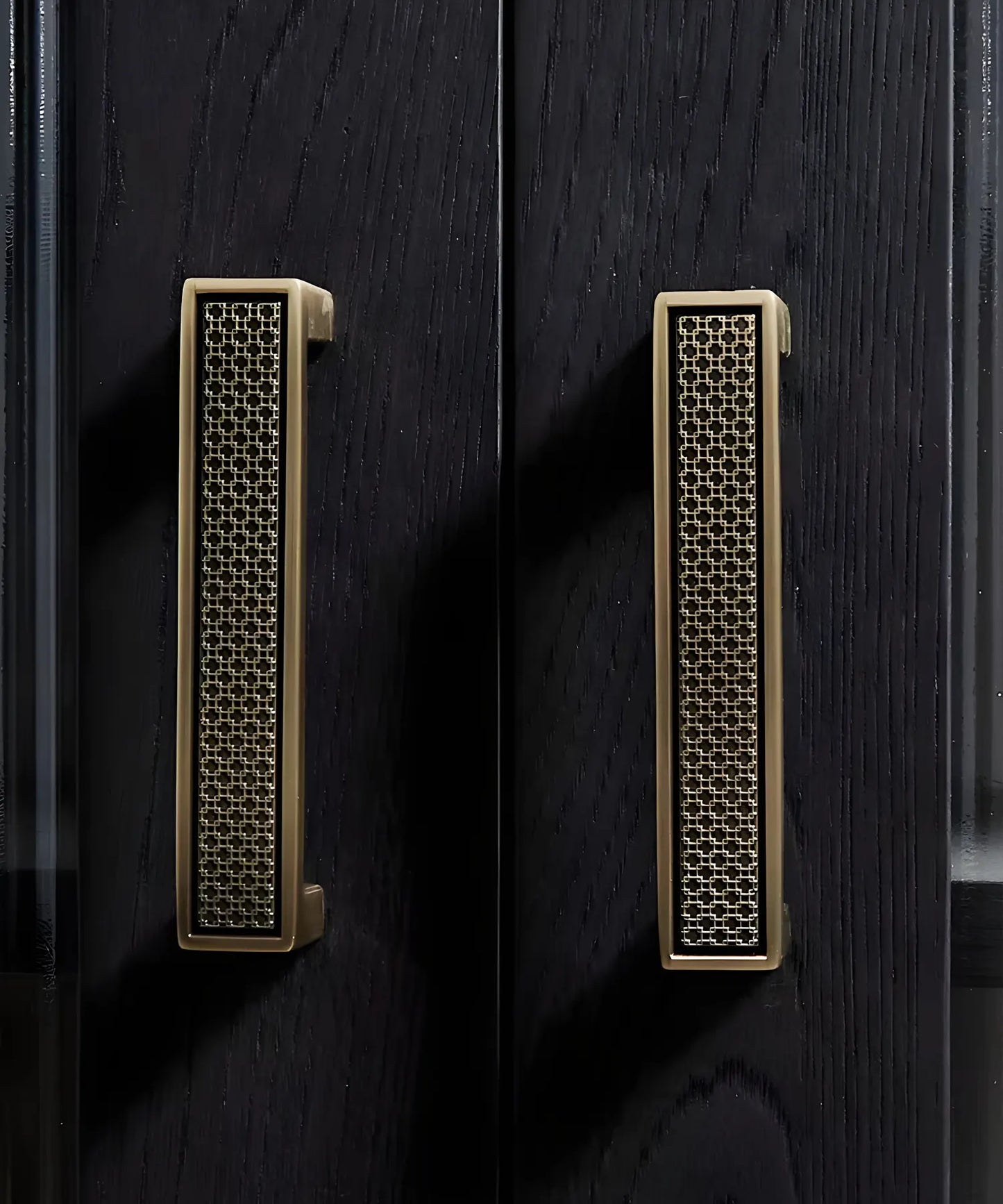 MANTRA Solid Brass Kitchen & Cabinet Handles