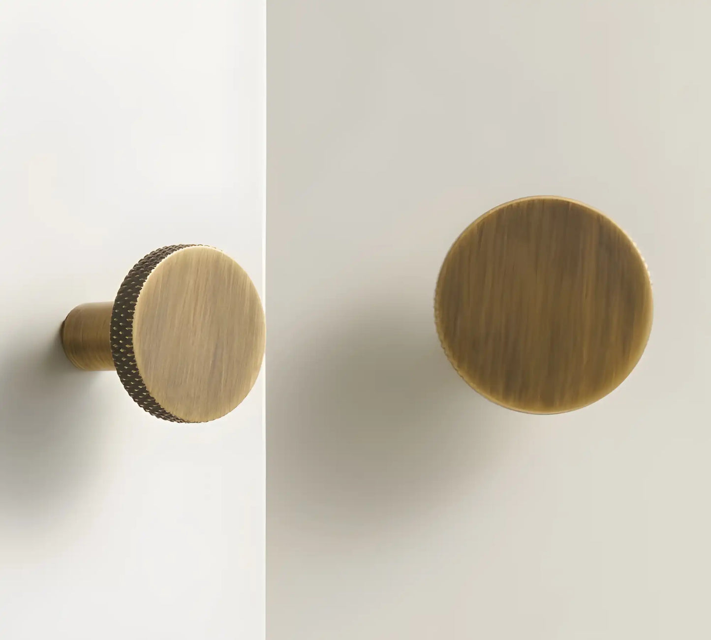 MORIAH Knurled Solid Brass Knob