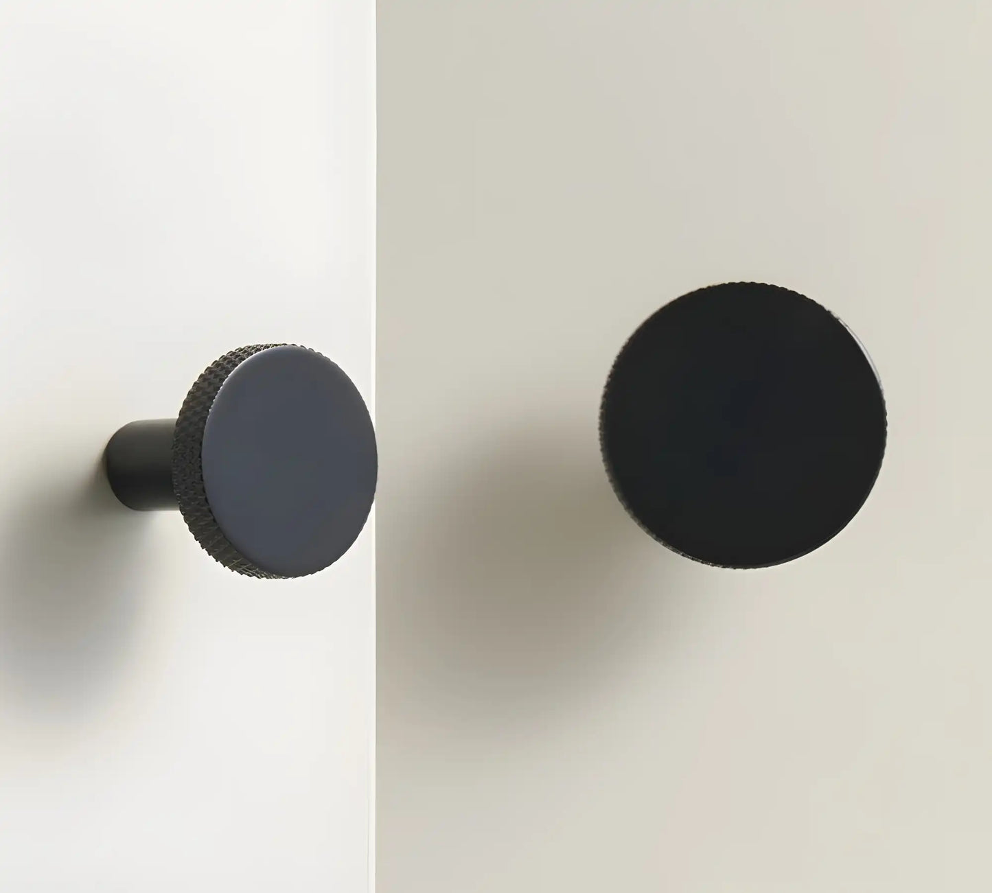 MORIAH Knurled Solid Brass Knob