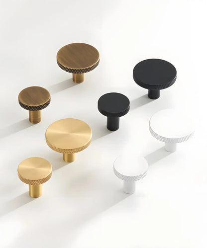 MORIAH Knurled Solid Brass Knob