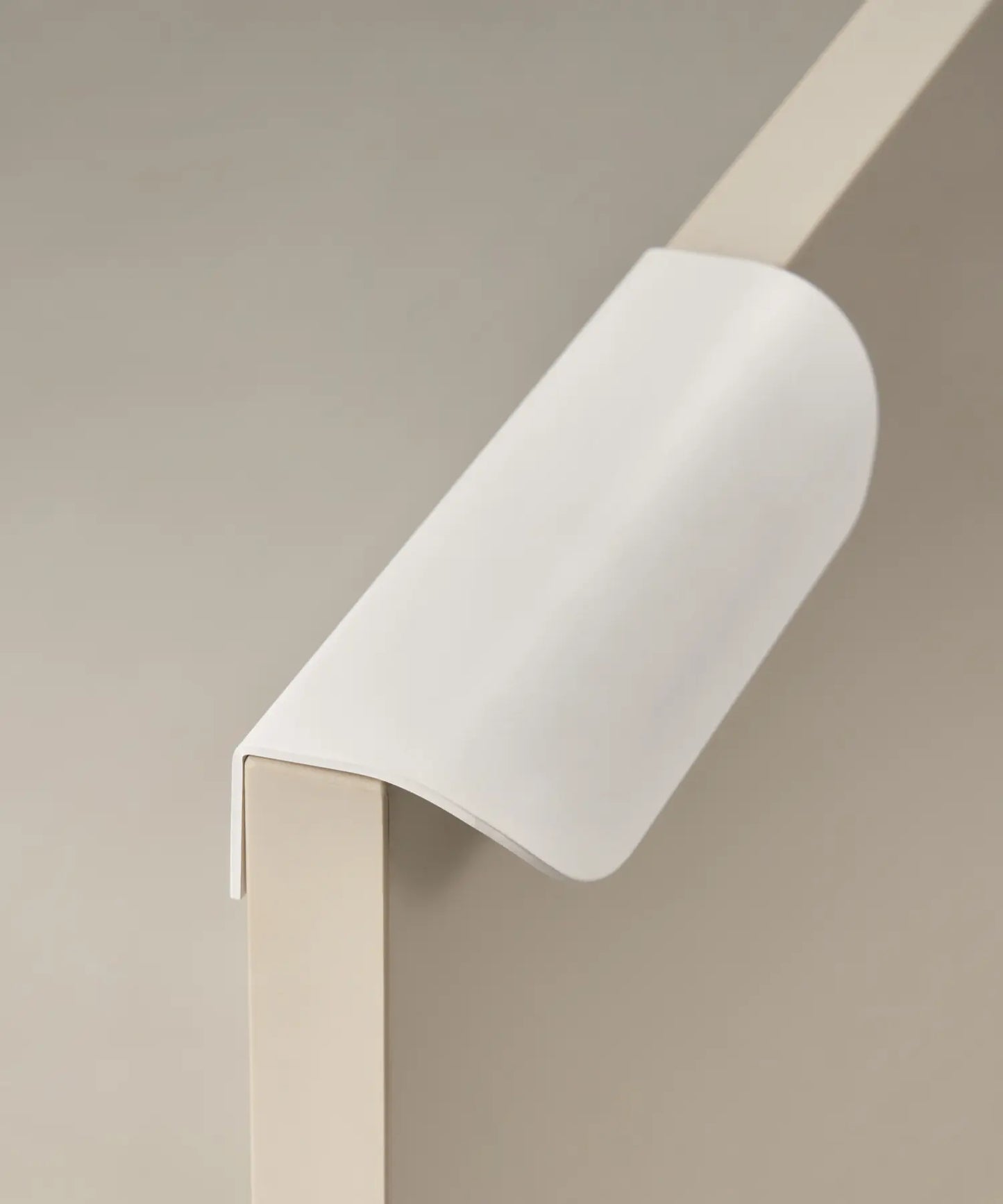 VELONA Solid Brass Edge Cabinet & Drawer Pull Handle