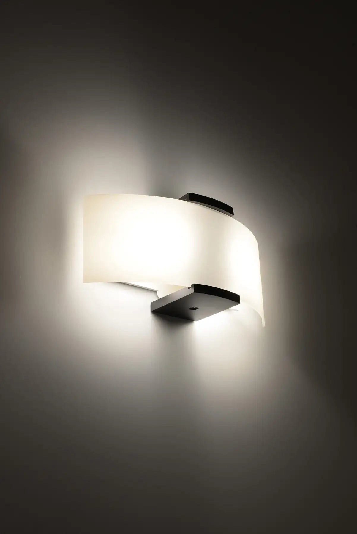 EMILIO Wall Light