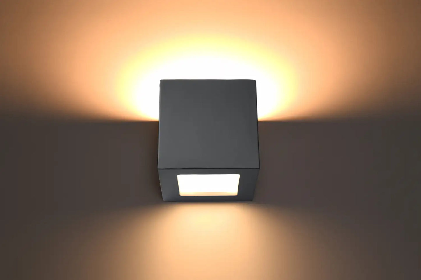 LEO Ceramic Wall Light