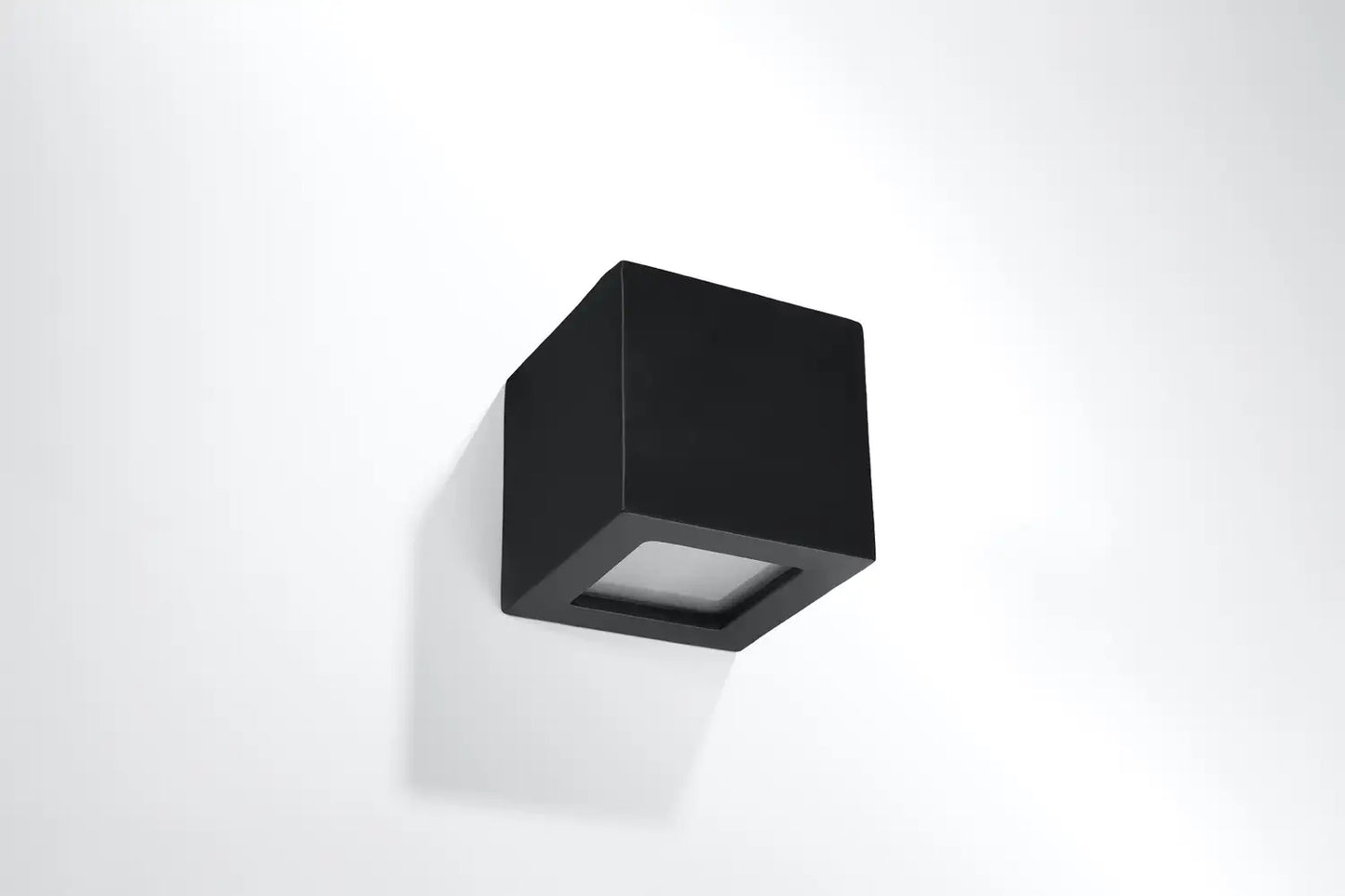 LEO Ceramic Wall Light