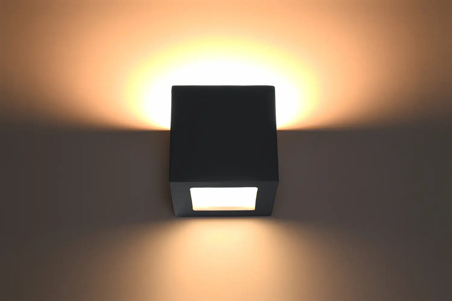 LEO Ceramic Wall Light
