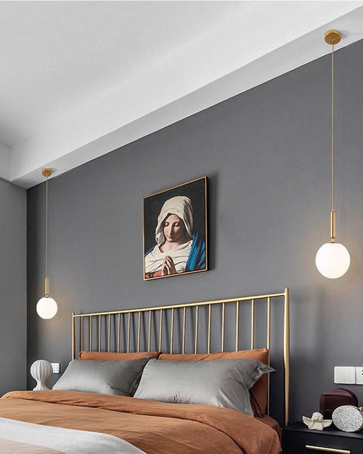 LUNA Glass Pendant Light