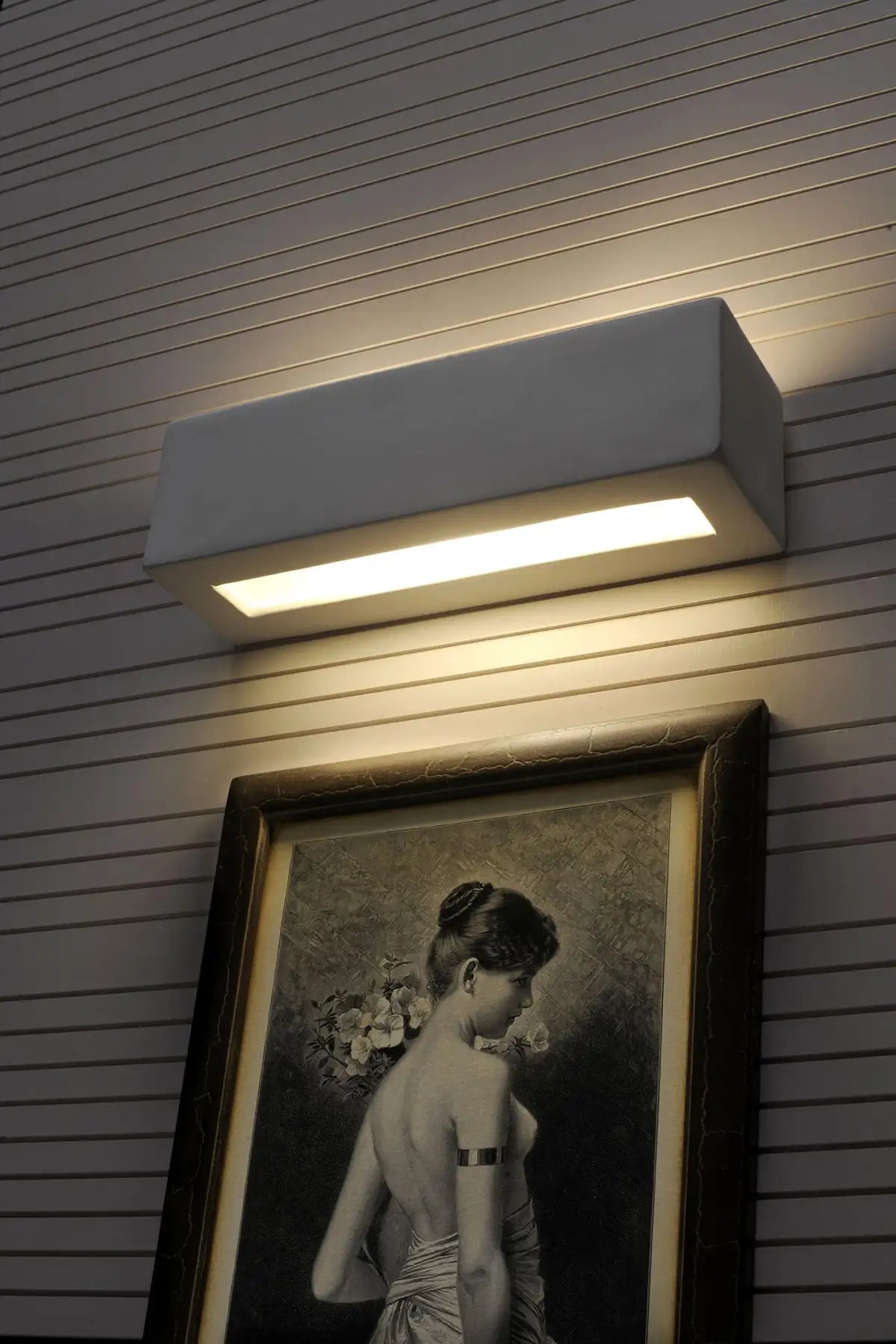 VEGA Ceramic Wall Light
