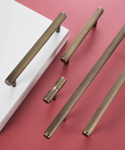 VORTICE Solid Brass Knurled Kitchen & Cabinet Handle