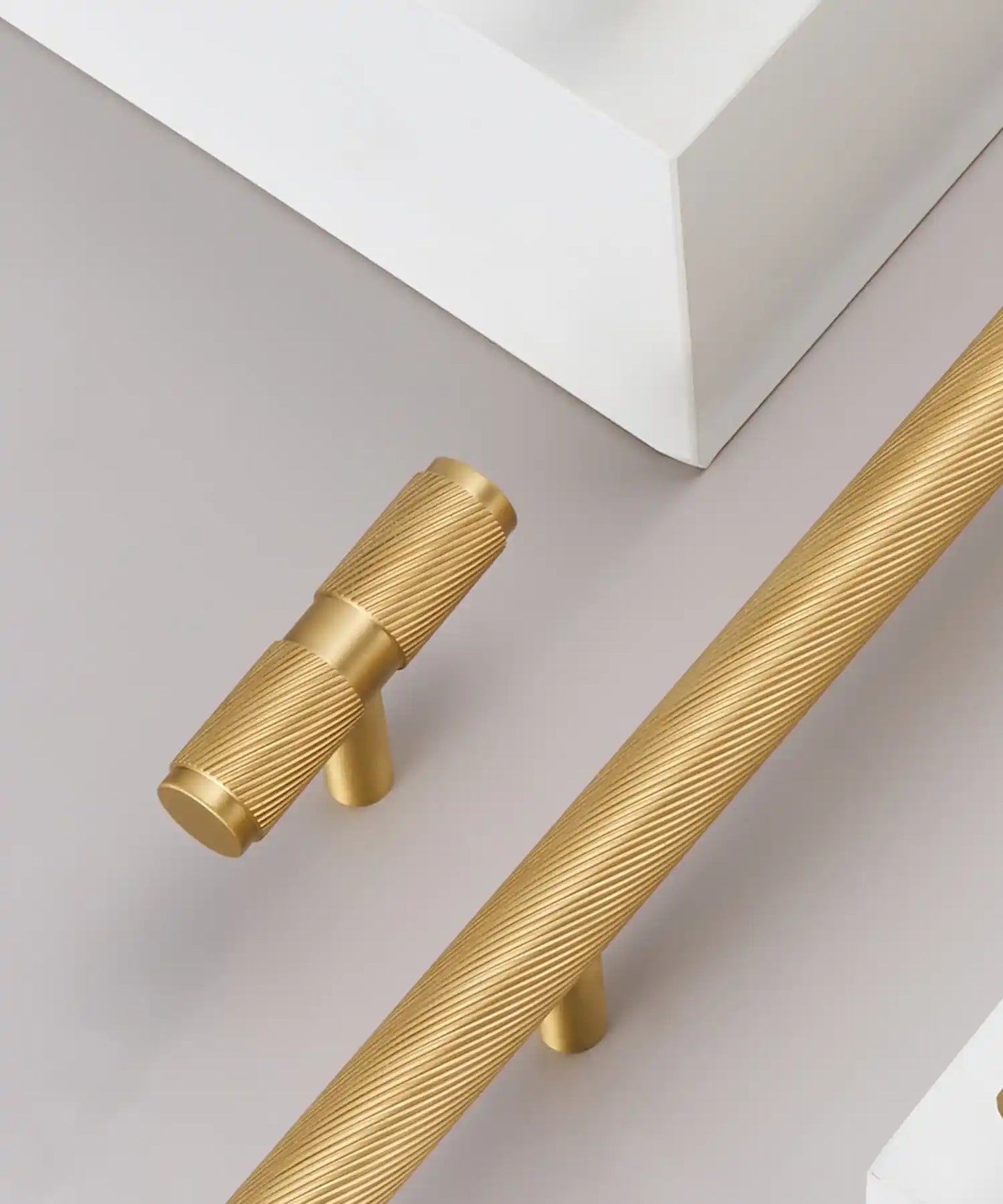VORTICE Solid Brass T-bar handle